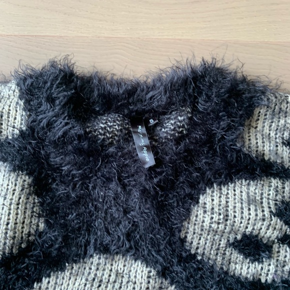 Girls sweater - Picture 7 of 10